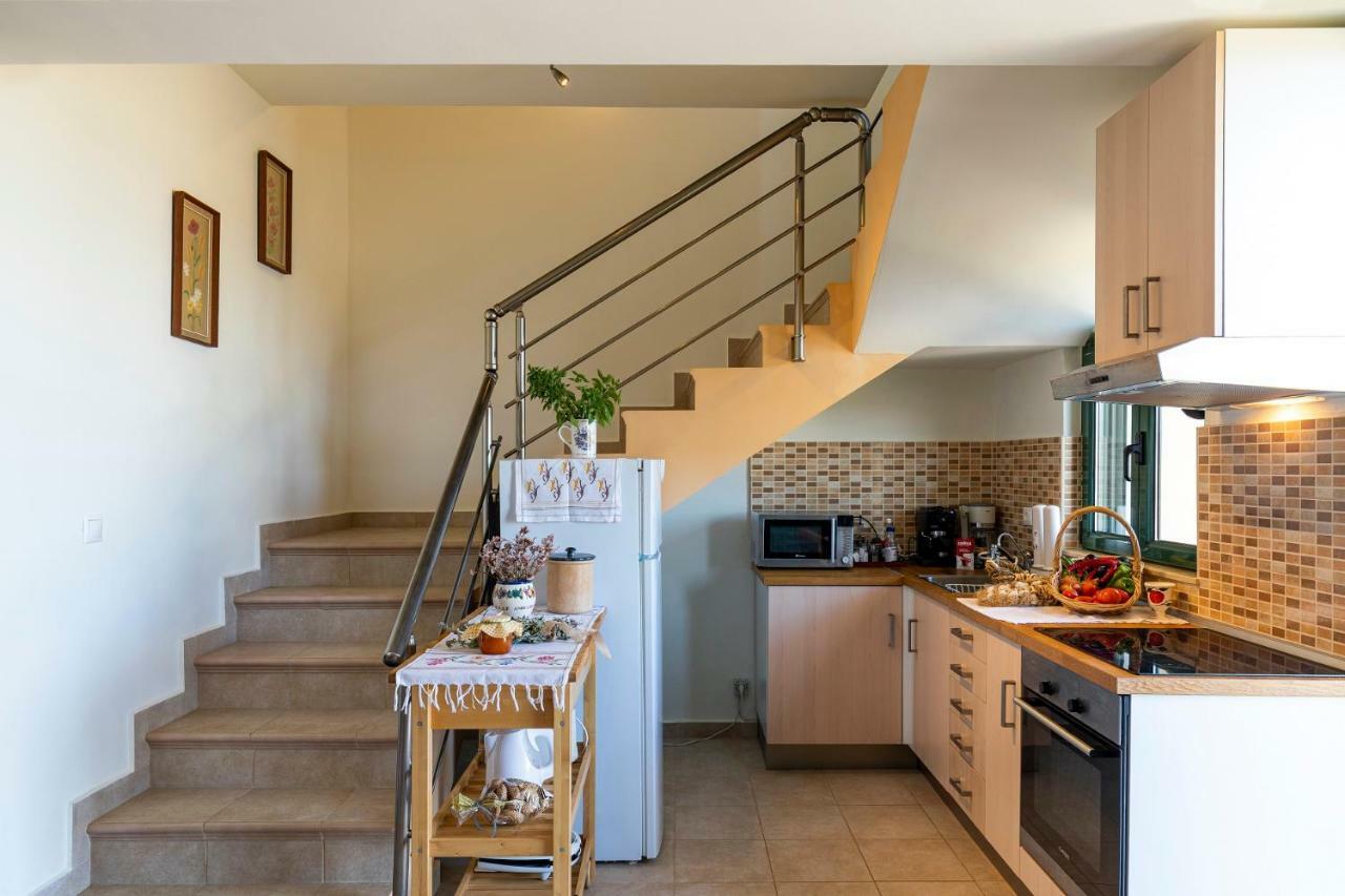 House Almyra Villa Lakhania Ngoại thất bức ảnh