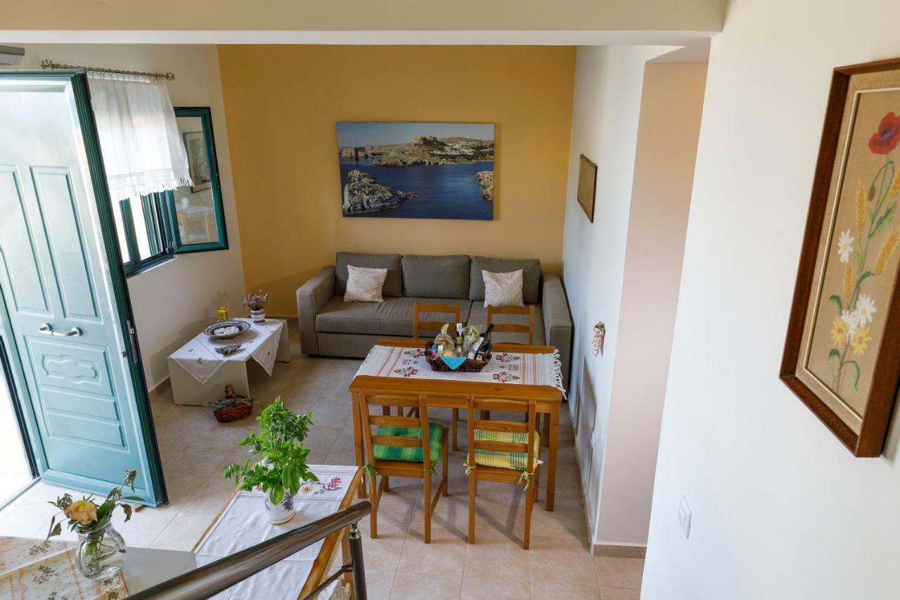 House Almyra Villa Lakhania Ngoại thất bức ảnh